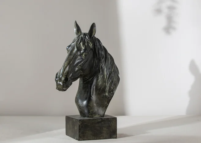 EQUINE SCULPTURE ON BASE (76871)