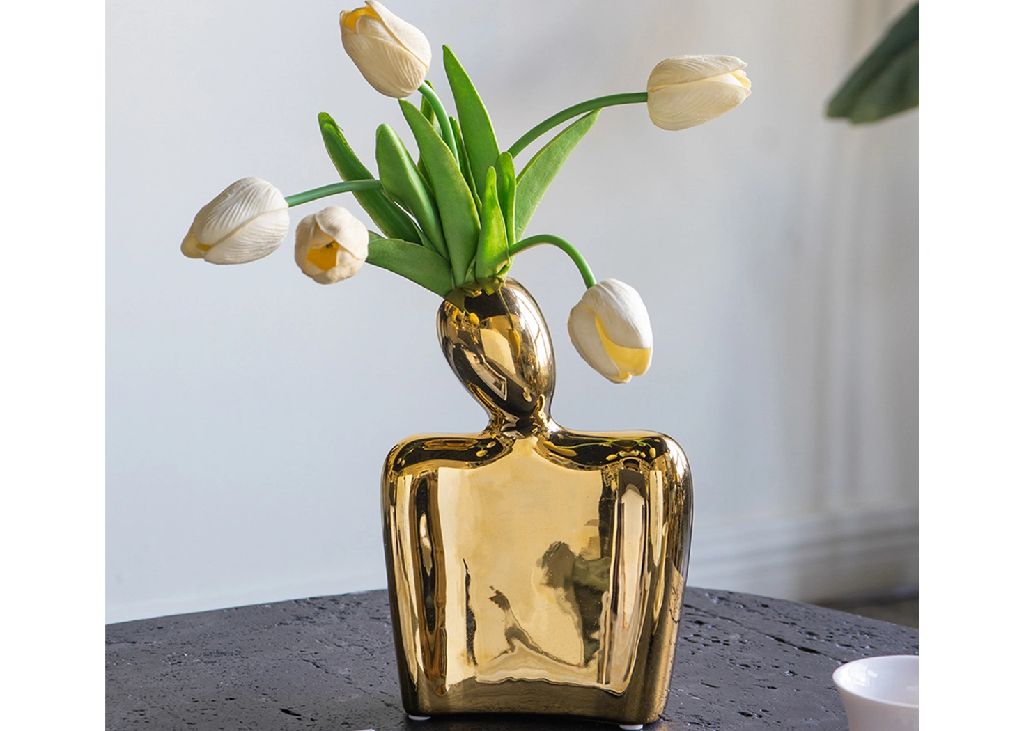 ELECTRIC PLATING GOLD AND WHITE ART HUMAN BODY ABSTRACT STATUE VASE (61152)