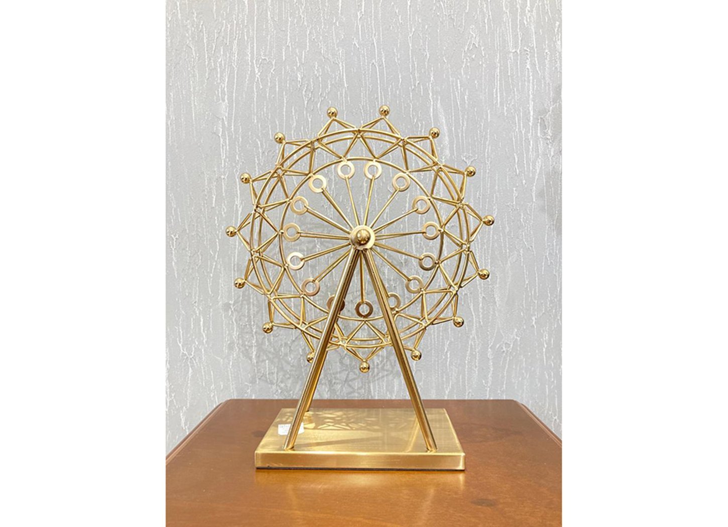 Ferris Wheel Decor Item (Gold)