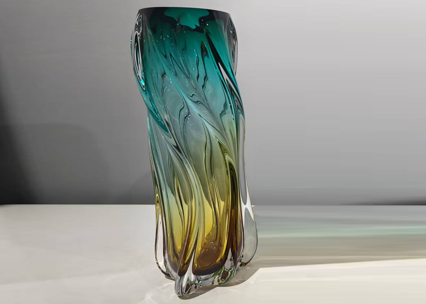 GLASS VASE (HY390)