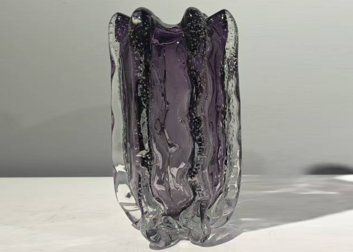 GLASS VASE (K/666)