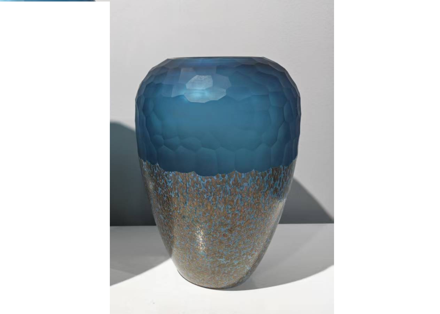 GLASS VASE (L7B28B)