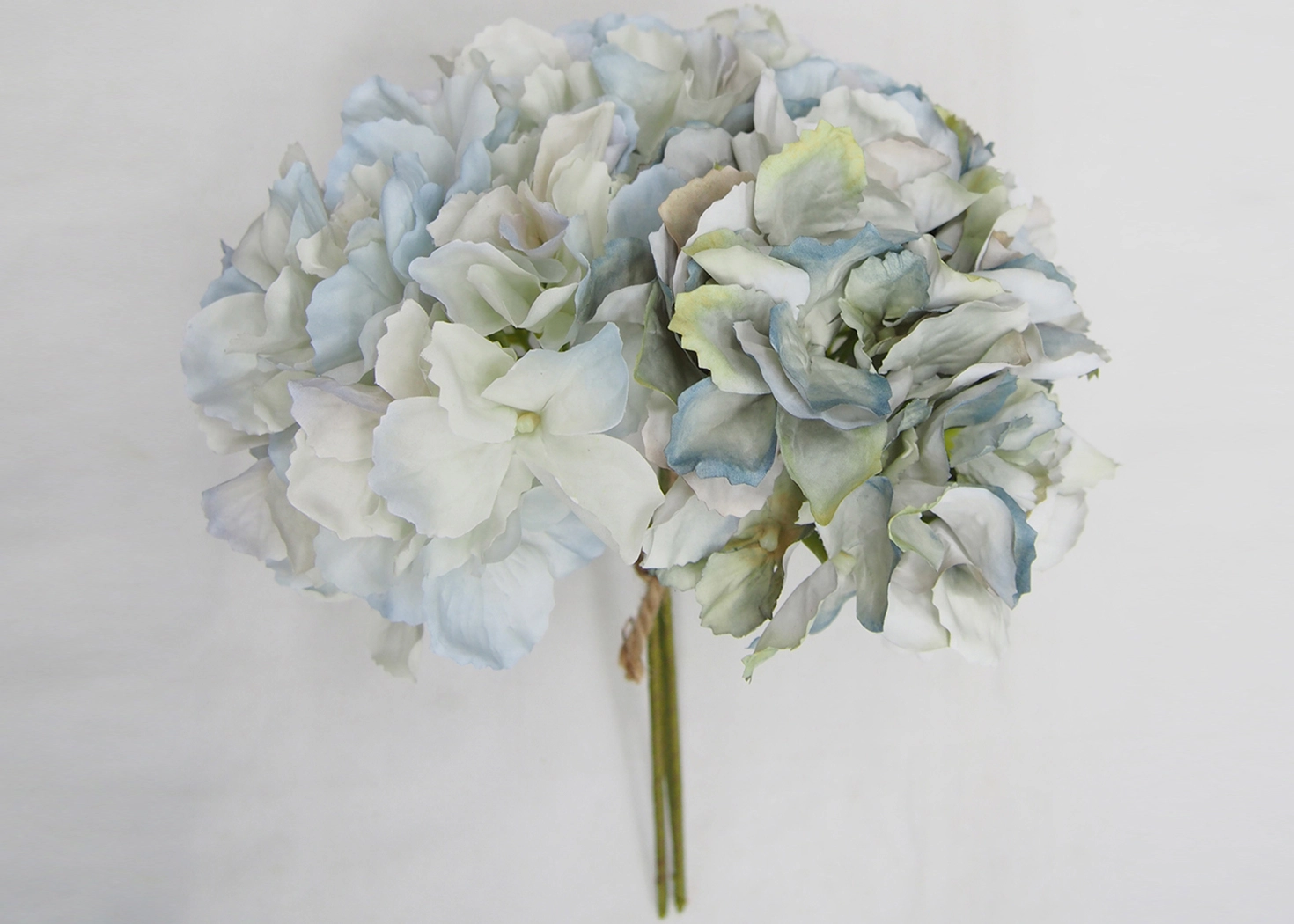 HYDRANGEA STEM- SKY BLUE/SEASON BLUE (PHDFLW22081)
