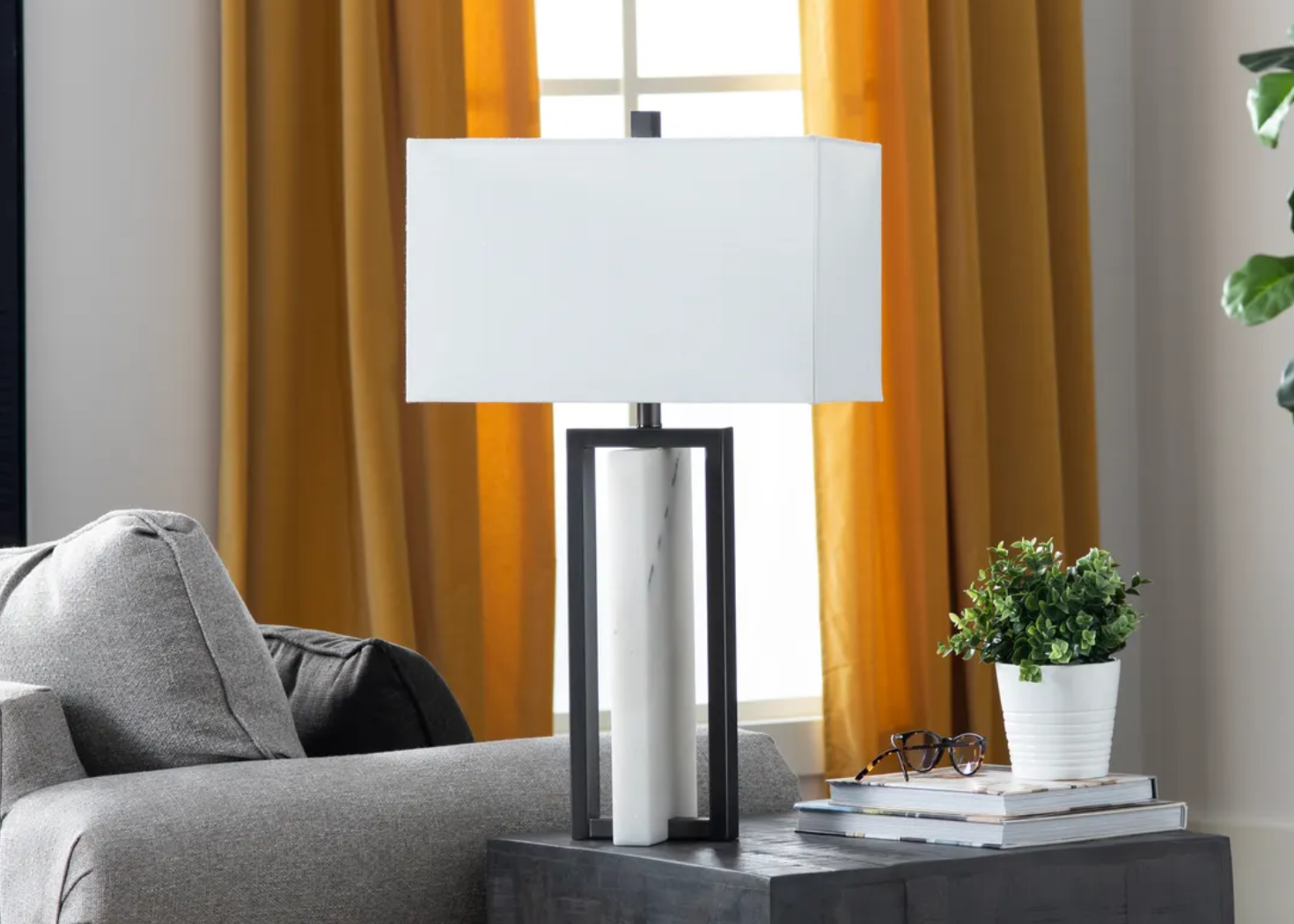 WYLIE AMAZING STRUCTURE TABLE LAMP (CVAMB0088)